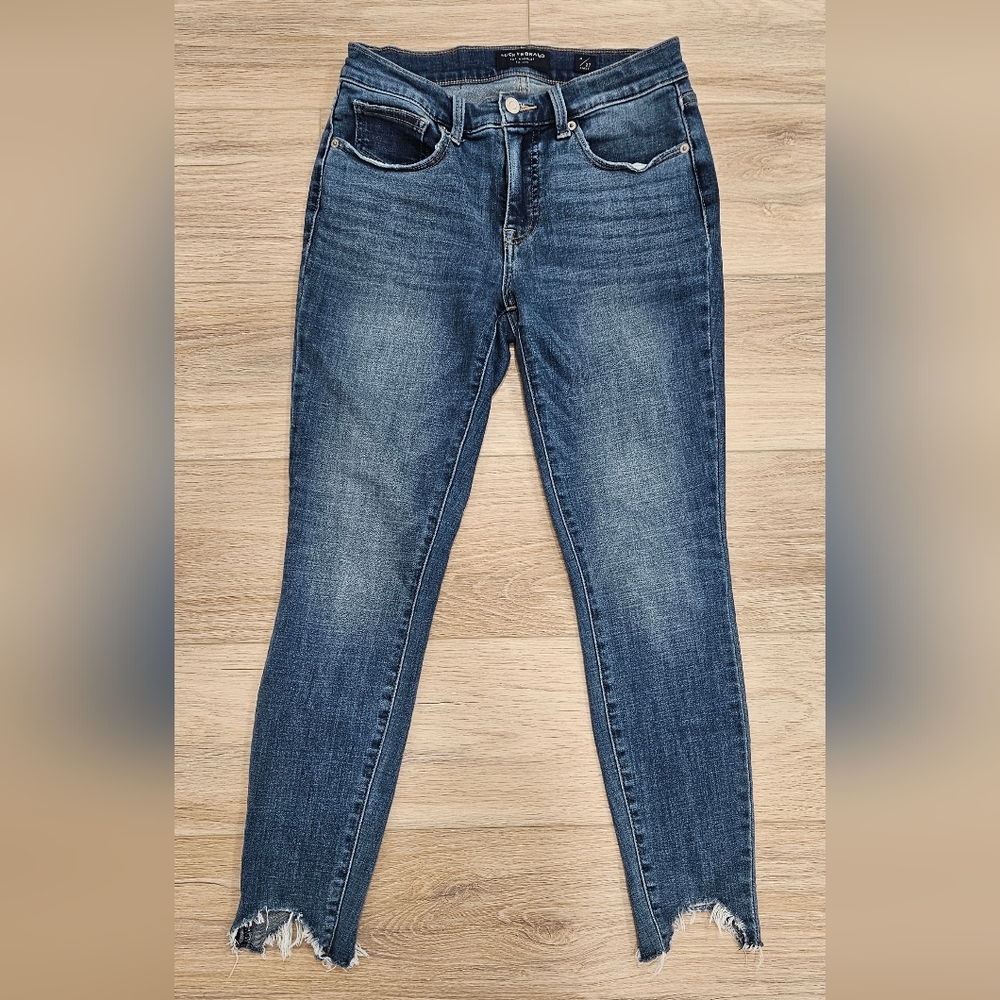 Lucky Brand Mid Rise Skinny Ava Size 27